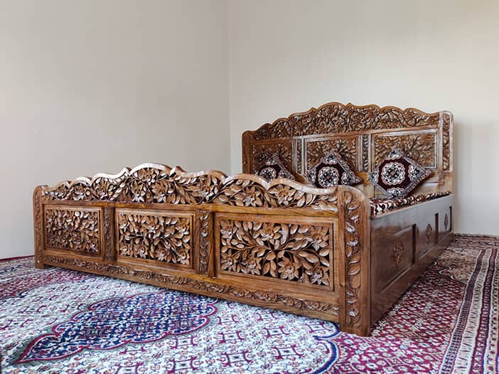 Hand Carving Walnut Bed